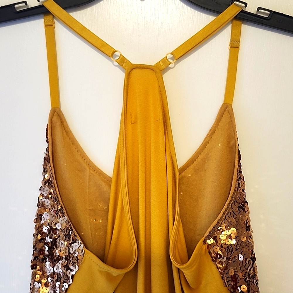 🔥SALE Gold Sequined Racerback Tank Top - Picture 4 of 4